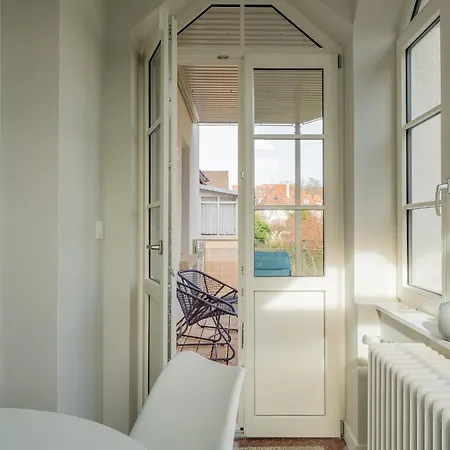 Le Cocon D'emma, Terrasse, Jardin Et élégance Dans Maison De Maître *