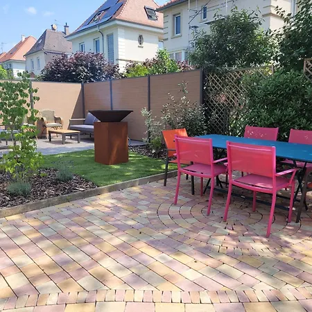 Le Cocon D'emma, Terrasse, Jardin Et Elegance Dans Maison De Maitre Straatsburg